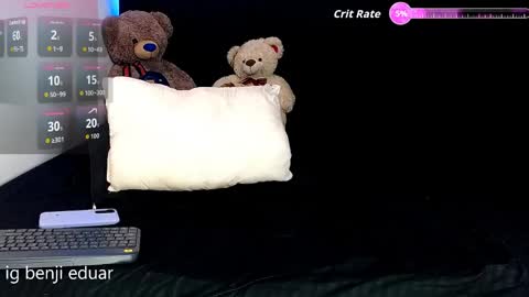 Snapshot of benji_hoter chatting on 05.02.26 Benji Hoter online show from 05.02.26