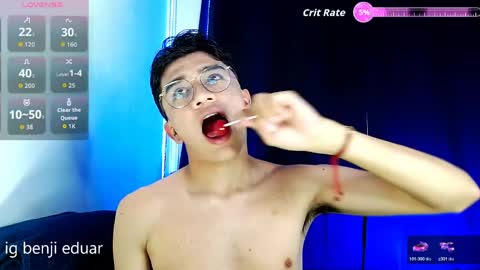 Snapshot of benji_hoter chatting on 05.17.26 Benji Hoter online show from 05.17.26