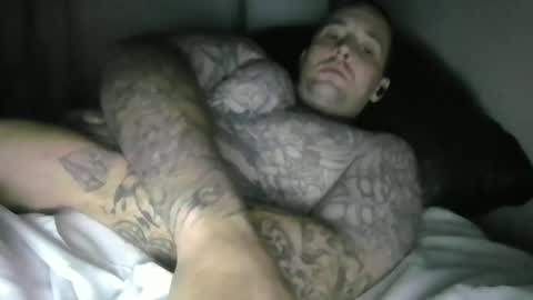 Snapshot of bennetsinit chatting on 01.05.25 smokin n cammin online show from 01.05.25