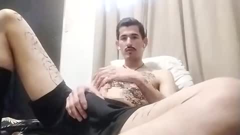 Snapshot of bennivanni chatting on 03.05.25 bennivanni online show from 03.05.25