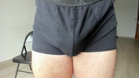 Snapshot of benthebodybuilder chatting on 04.19.26 Ben Braxton online show from 04.19.26