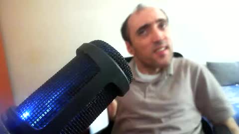 Snapshot of bentish chatting on 05.11.26 bentish online show from 05.11.26