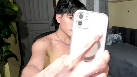 Snapshot of bentlyfuck chatting on 05.22.26 bentlyfuck online show from 05.22.26