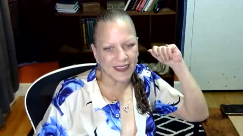Snapshot of bentmountain chatting on 03.07.26 DeniseDavid online show from 03.07.26