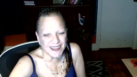 Snapshot of bentmountain chatting on 03.08.26 DeniseDavid online show from 03.08.26