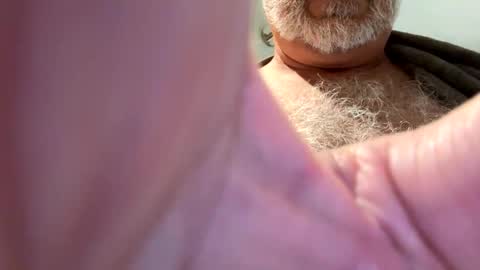 benz10001 online show from 10.17.25