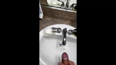 Snapshot of benzlover11 chatting on 04.11.26 benzlover11 online show from 04.11.26