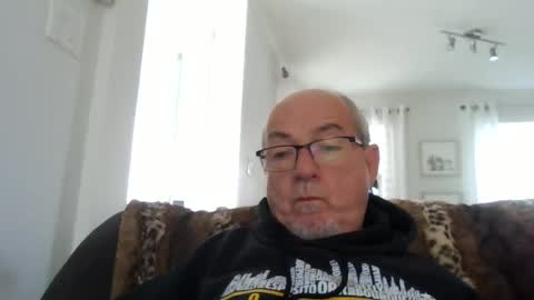 bernard1102 online show from 09.15.25