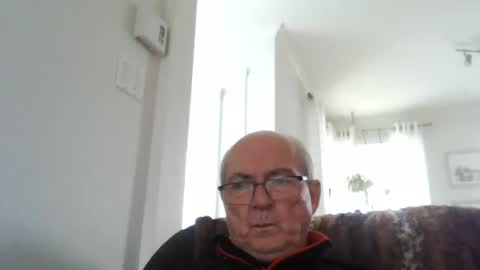 Snapshot of bernard1102 chatting on 05.15.26 bernard1102 online show from 05.15.26