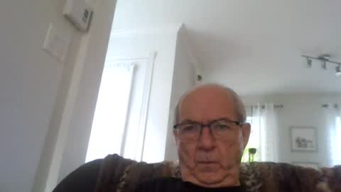 Snapshot of bernard1102 chatting on 07.09.26 bernard1102 online show from 07.09.26