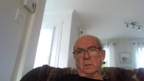 Snapshot of bernard1102 chatting on 07.10.26 bernard1102 online show from 07.10.26