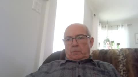 Snapshot of bernard1102 chatting on 07.18.26 bernard1102 online show from 07.18.26