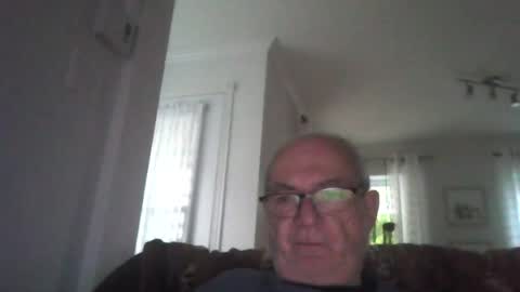 Snapshot of bernard1102 chatting on 07.22.26 bernard1102 online show from 07.22.26