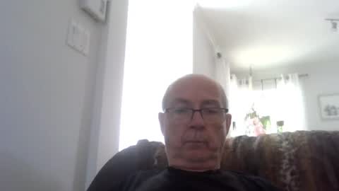 Snapshot of bernard1102 chatting on 07.27.26 bernard1102 online show from 07.27.26