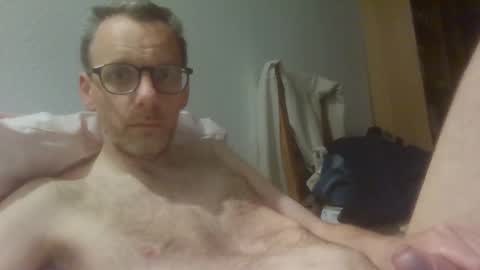 Snapshot of bernie484237 chatting on 05.05.26 Bernie online show from 05.05.26