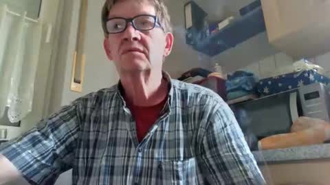 Snapshot of bernie6004 chatting on 06.02.26 bernie6004 online show from 06.02.26