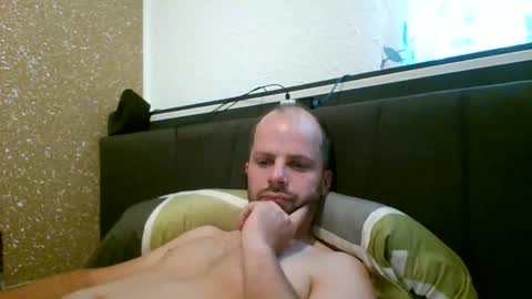 Snapshot of bernii1991 chatting on 05.24.26 bernii1991 online show from 05.24.26