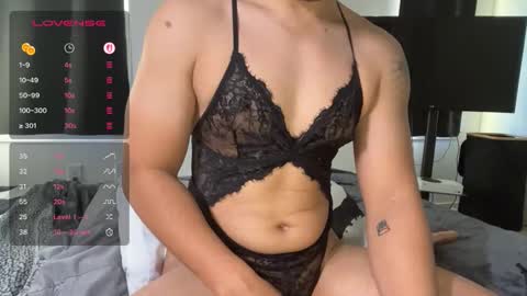 Snapshot of berriess_ chatting on 12.03.25 berriess_ online show from 12.03.25