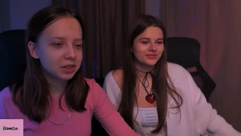 Snapshot of berry_alma chatting on 12.22.24 Alma online show from 12.22.24