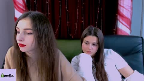 Snapshot of berry_alma chatting on 12.24.24 Alma online show from 12.24.24