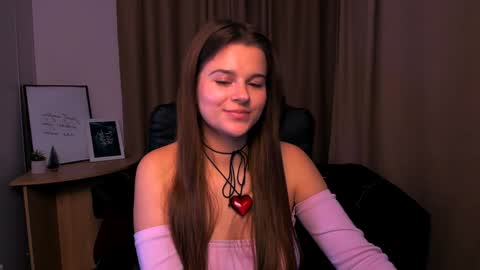 Snapshot of berry_alma chatting on 12.25.24 Alma online show from 12.25.24