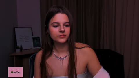 Snapshot of berry_alma chatting on 12.28.24 Alma online show from 12.28.24