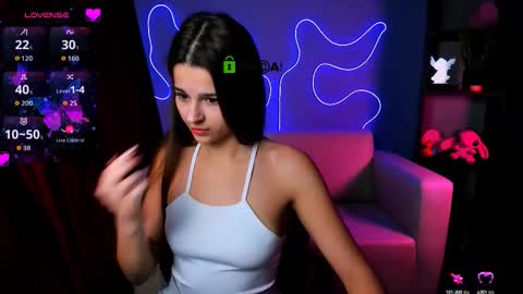 Snapshot of berry_alma chatting on 10.14.25 Alma online show from 10.14.25