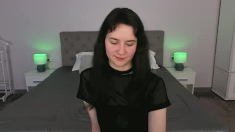 Violette online show from 04.27.26