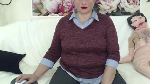 Snapshot of berryshickx chatting on 02.11.25 BerryShickX online show from 02.11.25