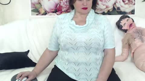 Snapshot of berryshickx chatting on 02.13.25 BerryShickX online show from 02.13.25