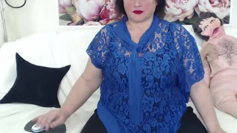 Snapshot of berryshickx chatting on 02.15.25 BerryShickX online show from 02.15.25