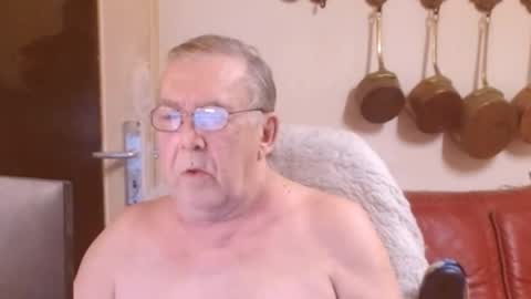 Snapshot of best127 chatting on 02.07.25 jean online show from 02.07.25