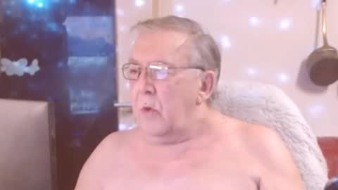 Snapshot of best127 chatting on 02.08.25 jean online show from 02.08.25