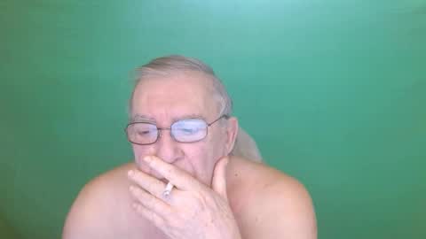 Snapshot of best127 chatting on 02.16.25 jean online show from 02.16.25