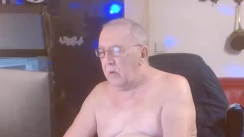 Snapshot of best127 chatting on 03.12.25 jean online show from 03.12.25