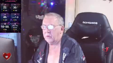 Snapshot of best127 chatting on 10.04.25 jean online show from 10.04.25