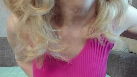 Snapshot of best__angelica chatting on 04.26.26 best__angelica online show from 04.26.26