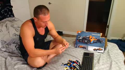 Snapshot of bestcockhere chatting on 02.04.25 twitter zack1fisher online show from 02.04.25