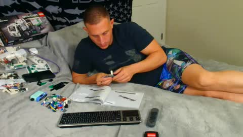 Snapshot of bestcockhere chatting on 02.05.25 twitter zack1fisher online show from 02.05.25