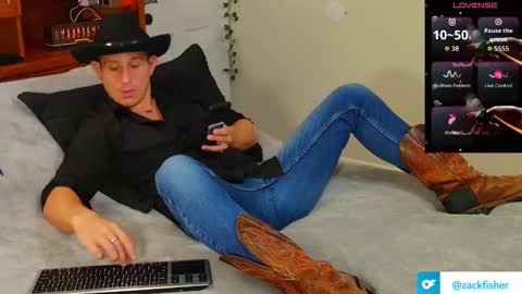 Snapshot of bestcockhere chatting on 09.22.25 twitter zack1fisher online show from 09.22.25