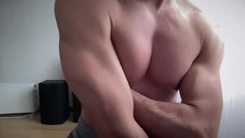 Snapshot of bestdick1991 chatting on 05.15.26 BEST online show from 05.15.26