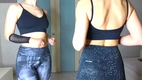 Snapshot of bestgirls2021 chatting on 01.30.25 Hellen and Natali online show from 01.30.25