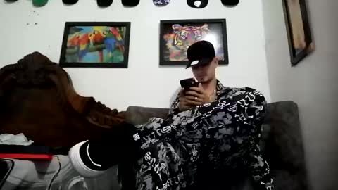 Snapshot of bestia_salvaje chatting on 02.20.25 Andres online show from 02.20.25