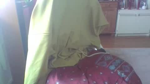 Snapshot of bestmann979994 chatting on 11.06.25 bestmann979994 online show from 11.06.25