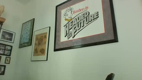 Snapshot of bestshot1951 chatting on 01.05.25 bestshot1951 online show from 01.05.25