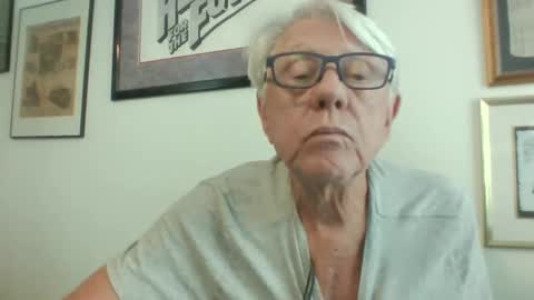 Snapshot of bestshot1951 chatting on 09.27.25 bestshot1951 online show from 09.27.25