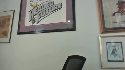 Snapshot of bestshot1951 chatting on 10.02.25 bestshot1951 online show from 10.02.25