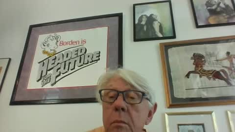 Snapshot of bestshot1951 chatting on 10.17.25 bestshot1951 online show from 10.17.25