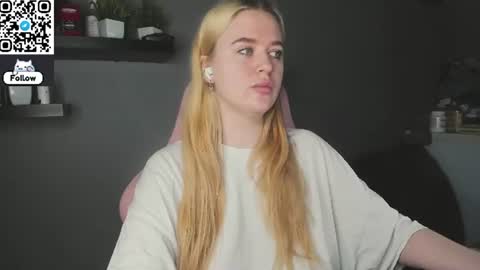 Snapshot of betany_fokss chatting on 08.04.26 Bella Schedule GMT2 Mon Tue Wed Thu Fri Sat Sun 8 am from 2pm online show from 08.04.26