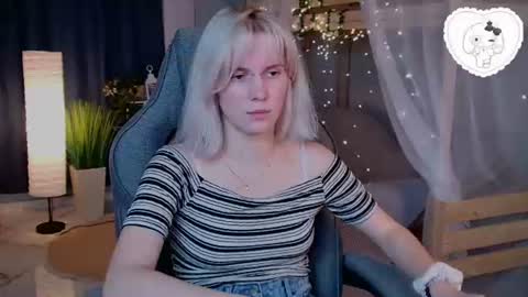 Snapshot of bethanycloud chatting on 07.07.26 Bethany online show from 07.07.26